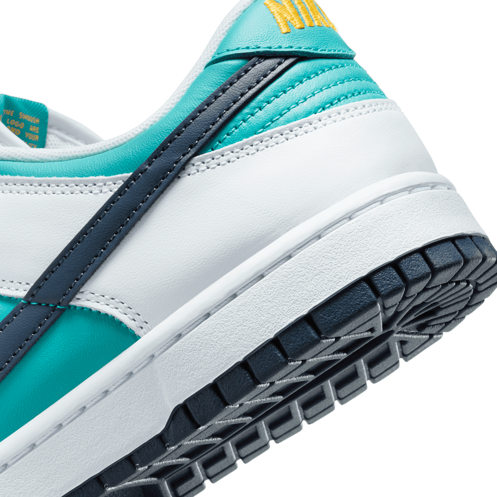 nike sb dunk low dusty cactus