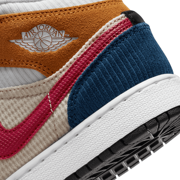 Air Jordan 1 Mid SE Patchwork (GS) Angle 5