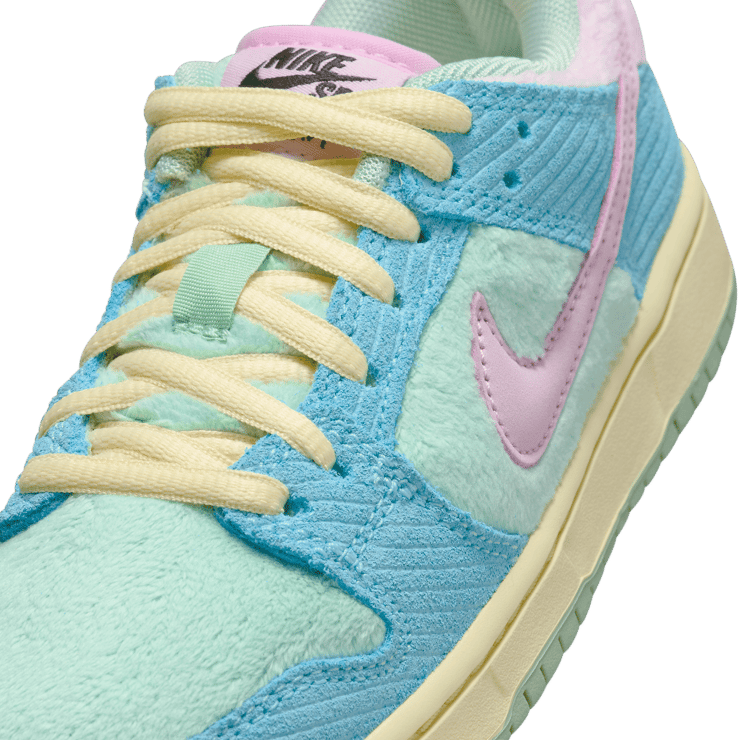 Nike SB Dunk Low Verdy Visty (PS) Angle 4