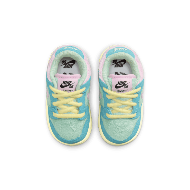 Nike SB Dunk Low Verdy Visty (TD) Angle 7