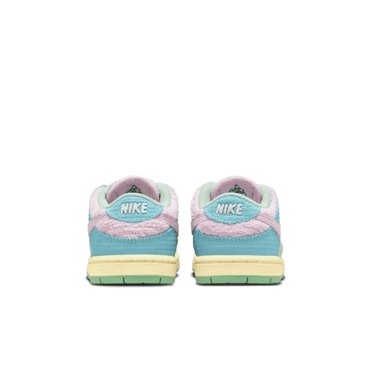 Nike SB Dunk Low Verdy Visty (TD) Angle 1