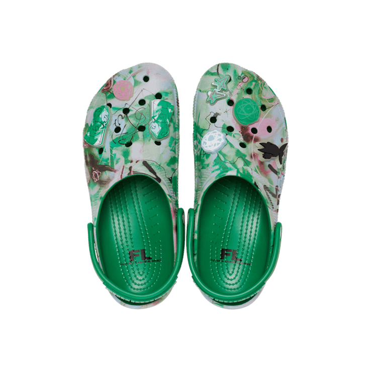 Crocs Classic Clog Futura Laboratories Green Ivy Angle 1