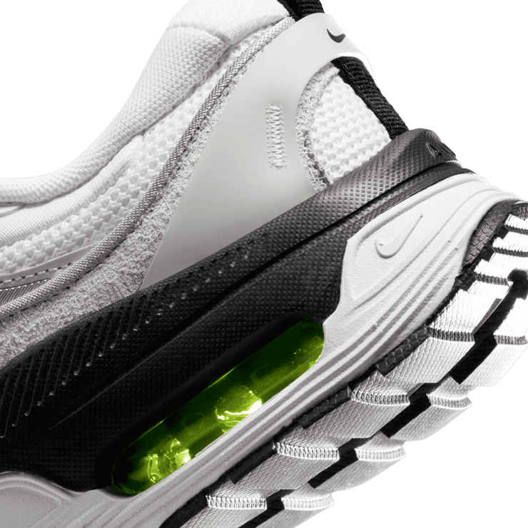 Nike Air Max Bliss Angle 5