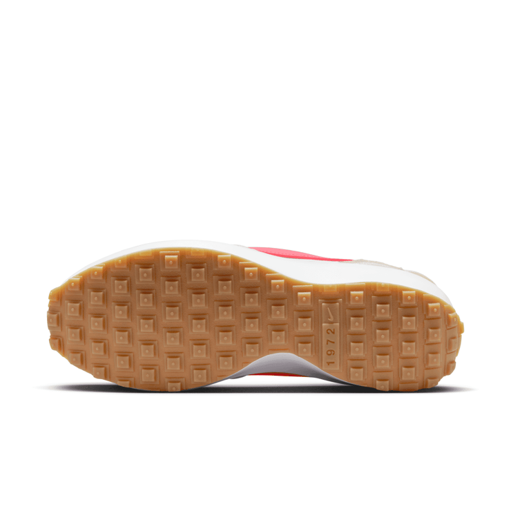Nike Waffle Debut Angle 0