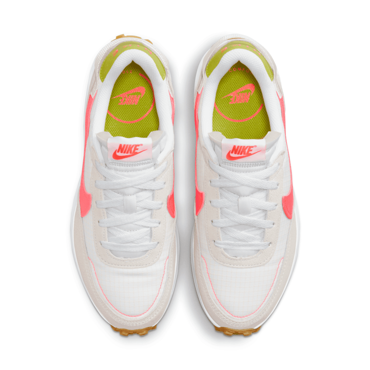 Nike Waffle Debut Angle 2