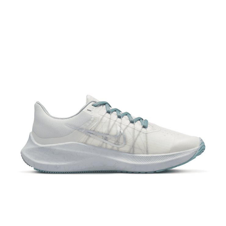 Nike Winflo 8 Premium Road Angle 1