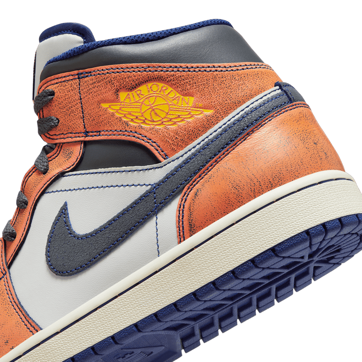 Air Jordan 1 Mid SE Flight Vintage Angle 5