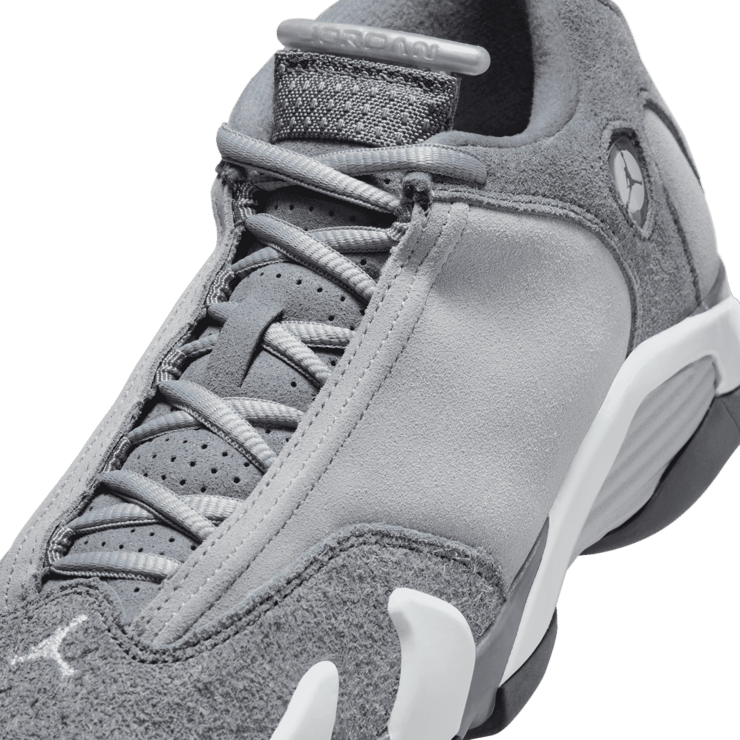 Air Jordan 14 Retro SE Flint Grey (GS) Angle 4