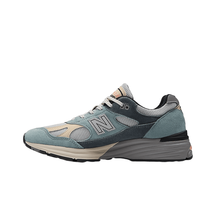 New Balance 991v2 Made in UK Blue Silver Angle 0