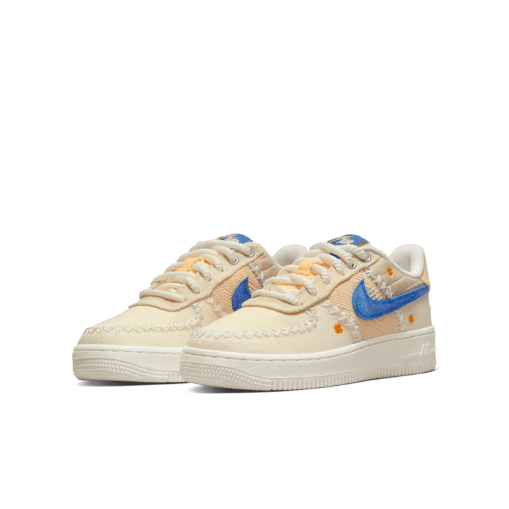 Nike Air Force 1 '07 'LA Flea' (GS) Angle 2