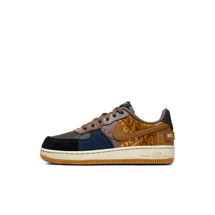 Nike Travis Scott x Air Force 1 Low 'Cactus Jack' (PS) Angle 2
