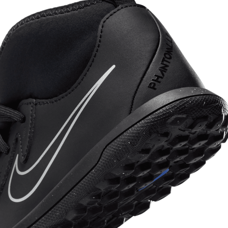 Nike Jr. Phantom Luna 2 Club Little/ TF High-Top Soccer (GS) Angle 6