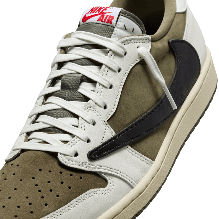 Jordan 1 Retro Low OG SP Travis Scott Medium Olive Angle 4