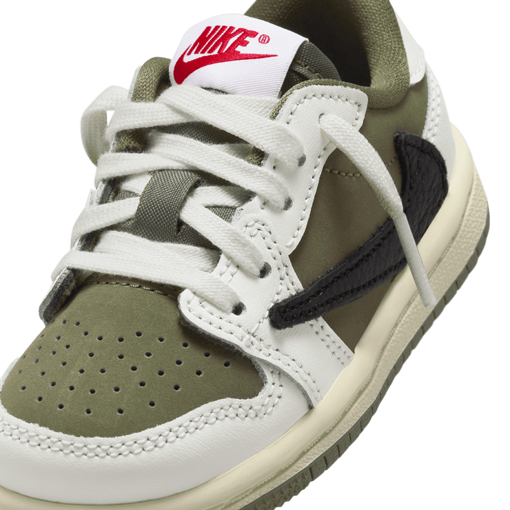 Air Jordan 1 Retro Low OG Travis Scott Medium Olive (TD) Angle 4