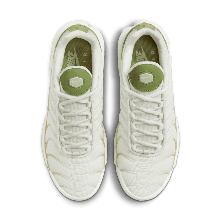 Nike Air Max Plus Honeydew Alligator (W) Angle 1