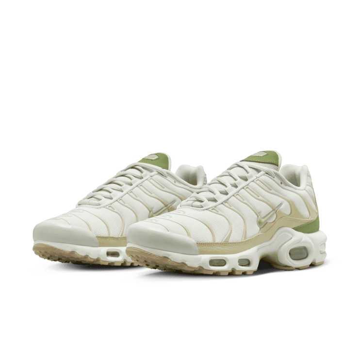 Nike Air Max Plus Honeydew Alligator (W) Angle 2