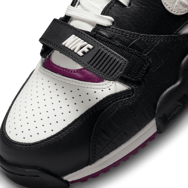 Nike Air Trainer 1 SE Tokyo Angle 4