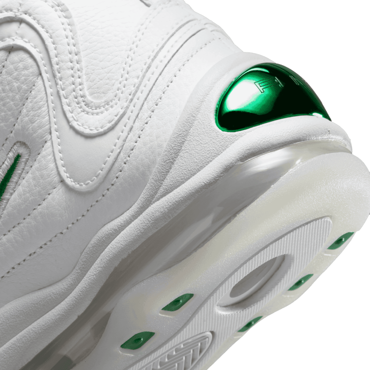 Nike Air Total Max Uptempo 'Classic Green' Angle 5