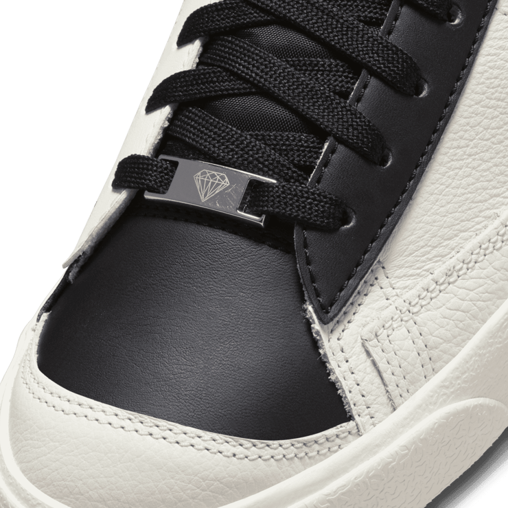 Nike NBA x Blazer Mid '77 EMB '75th Anniversary - Trail Blazers' Angle 7