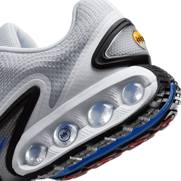Nike Air Max DN Pure Platinum Angle 6