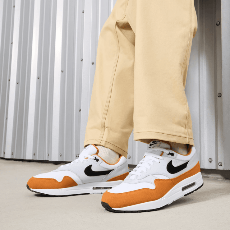 Nike Air Max 1 Monarch Angle 7