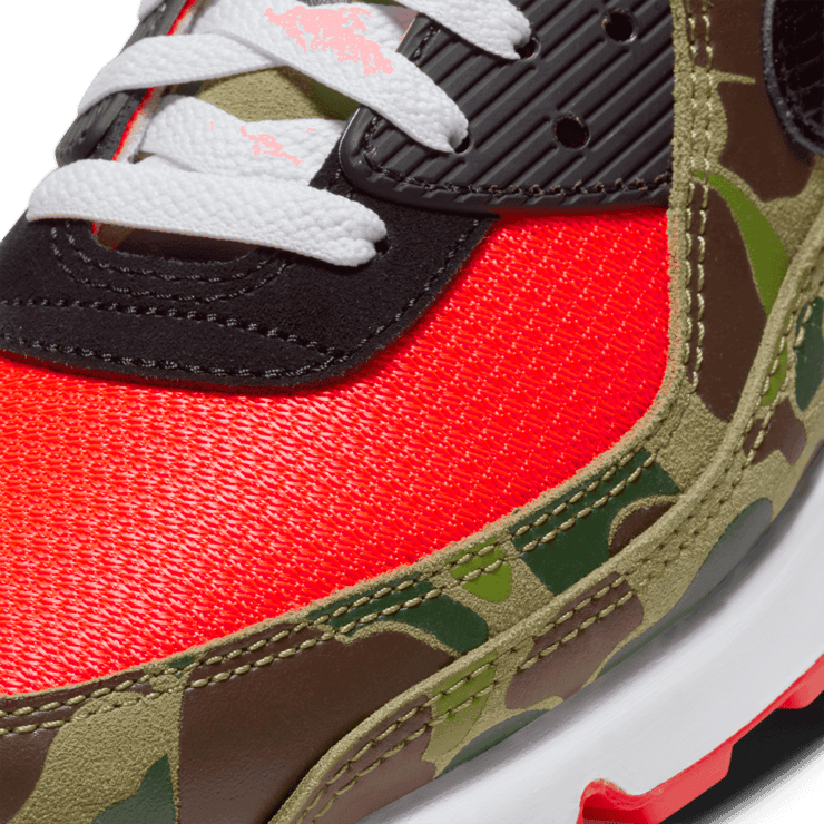 Nike Air Max 90 Reverse Duck Camo (2024) Angle 5
