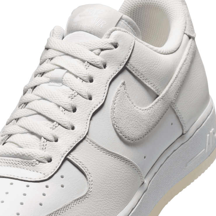 Nike Air Force 1 07 LV8 Light Bone Angle 5