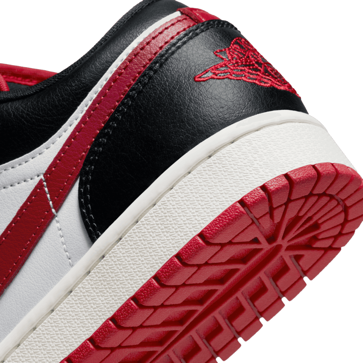 Jordan 1 Low Red Toe (W) Angle 5