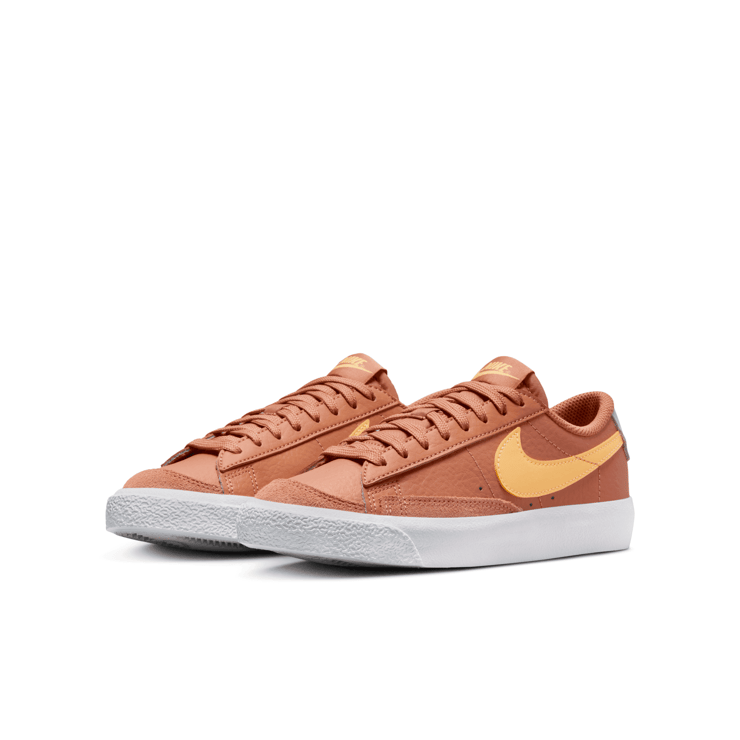 Nike Blazer Low '77 'Amber Brown' (GS) Angle 3