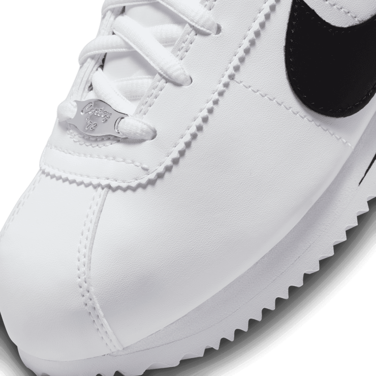 Nike Cortez Basic SL 'White' (GS) Angle 4