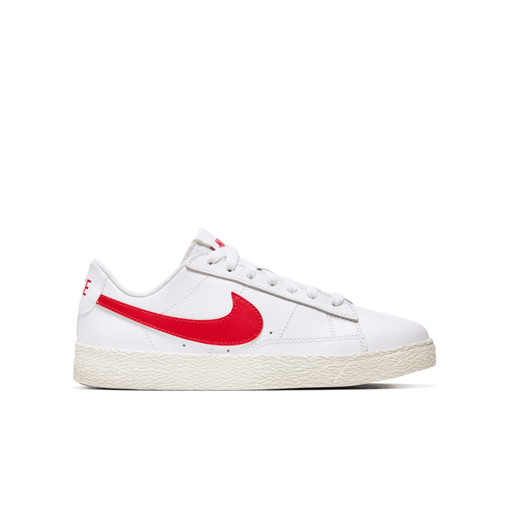 Nike Blazer Low 'White University Red' (GS) Angle 1