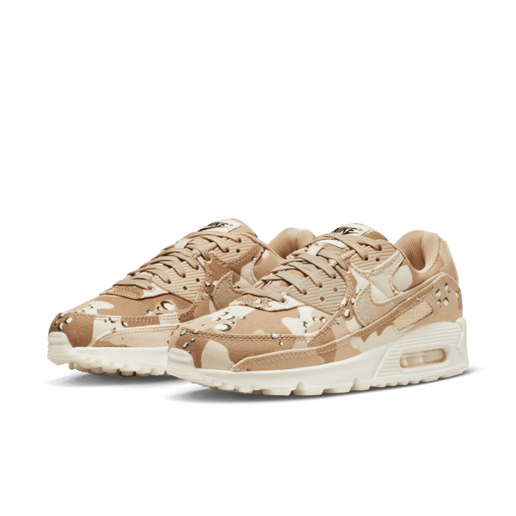 Nike Air Max 90 Desert Camo (W) Angle 2