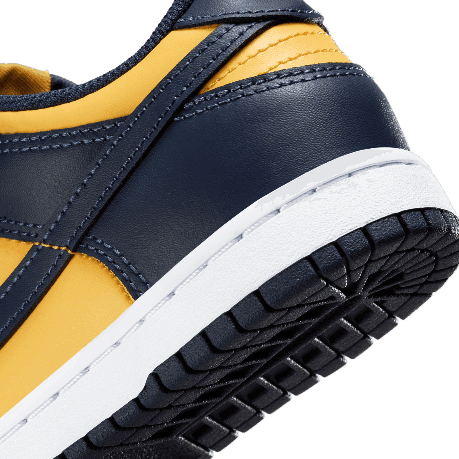 dunk low michigan ps