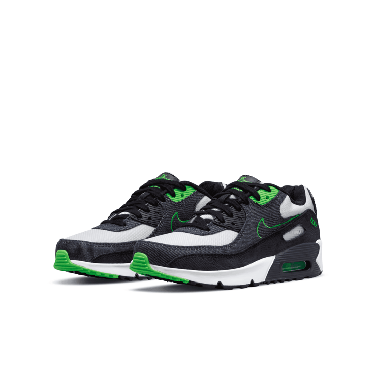 Nike Air Max 90 Leather SE 'Black Scream Green' (GS) Angle 3