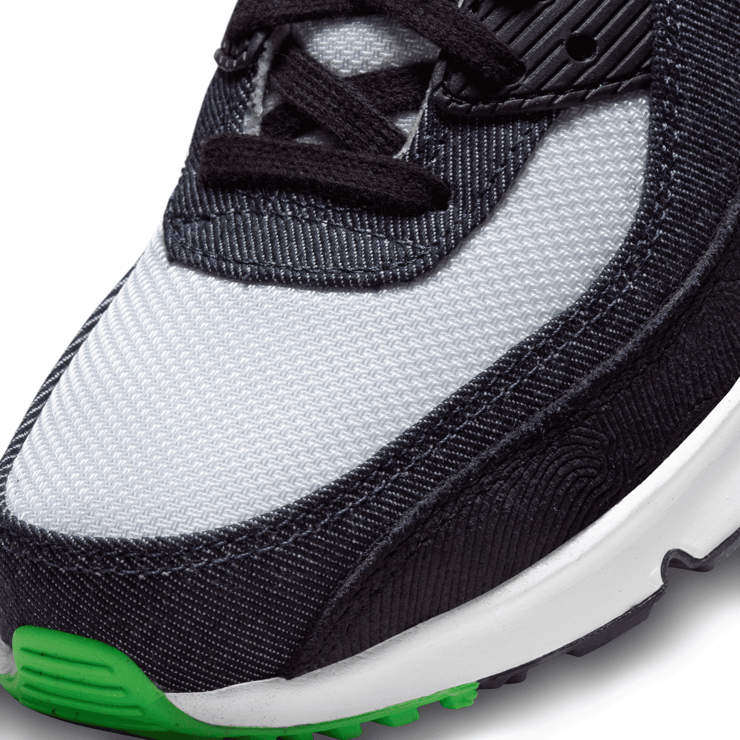 Nike Air Max 90 Leather SE 'Black Scream Green' (GS) Angle 5