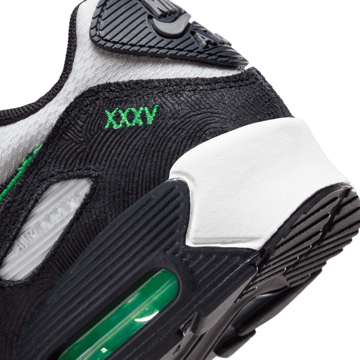 Nike Air Max 90 Leather SE 'Black Scream Green' (GS) Angle 6