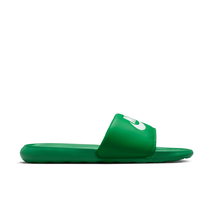 Nike Victori One Slide 'Lucky Green' Angle 3