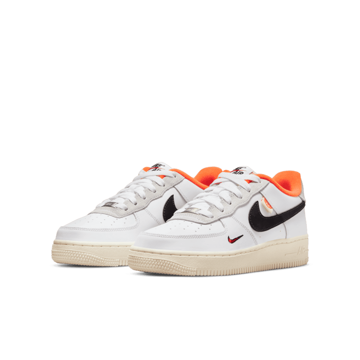 Nike Air Force 1 LV8 'Hoops Pack - White Total Orange' (GS) Angle 2
