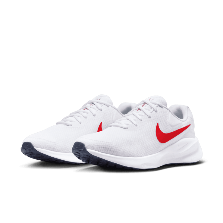 Nike Revolution 7 Road (Extra Wide) Angle 2
