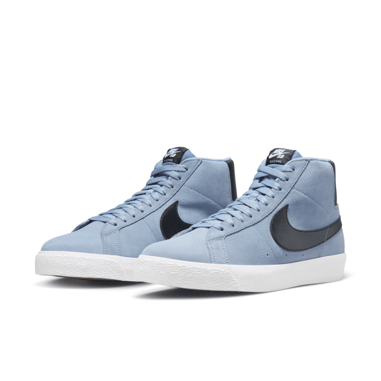 Nike SB Zoom Blazer Mid Skate Angle 1