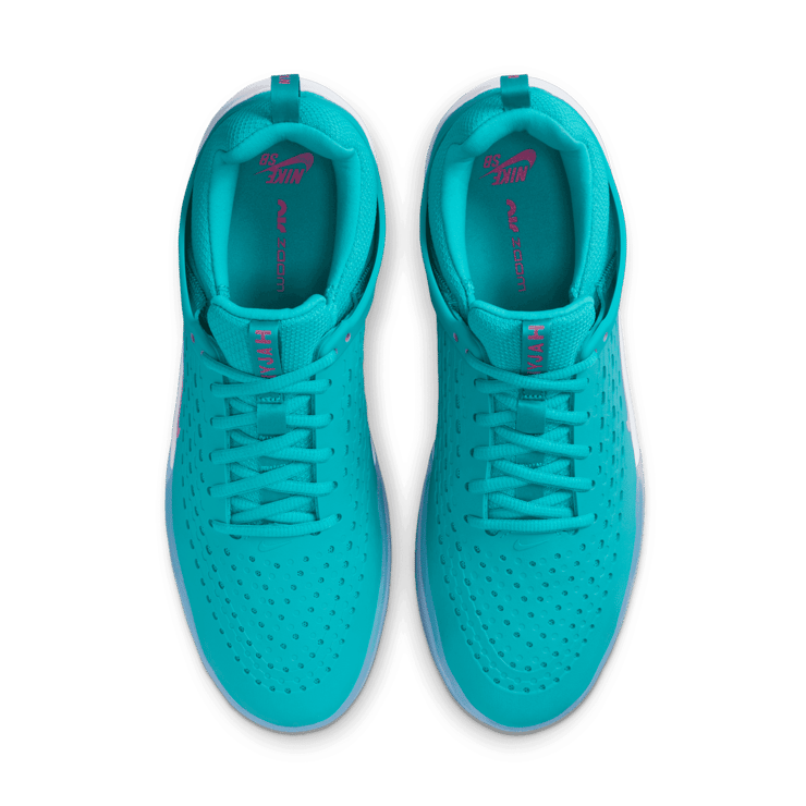 Nike SB Zoom Nyjah 3 Skate Angle 1