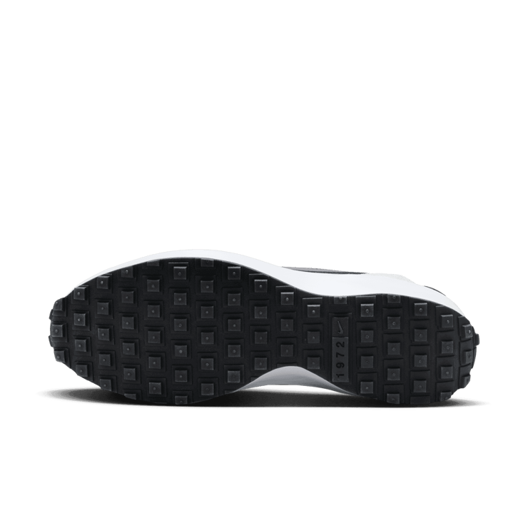 Nike Waffle Debut Angle 0