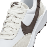 Nike Waffle Debut Angle 4