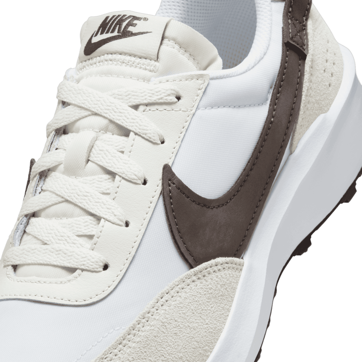 Nike Waffle Debut Angle 4