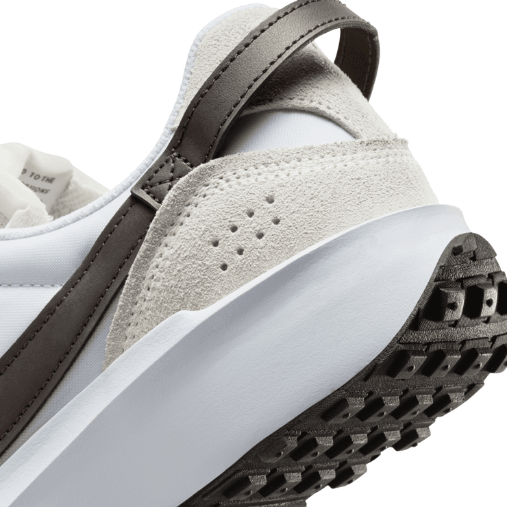 Nike Waffle Debut Angle 5