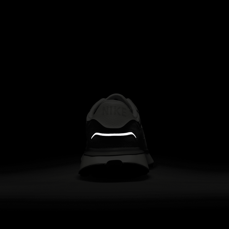 Nike Phoenix Waffle Angle 4
