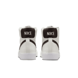Nike Blazer Mid '77 Angle 3