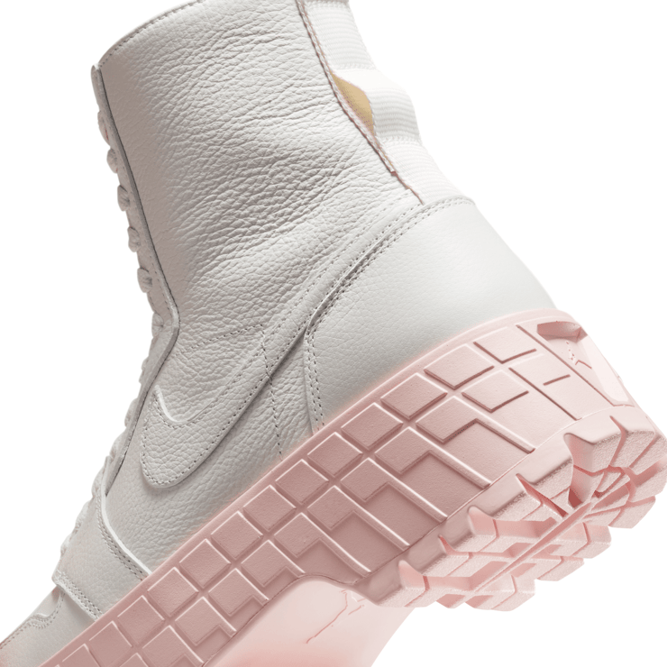 Air Jordan 1 Brooklyn Boots Angle 1