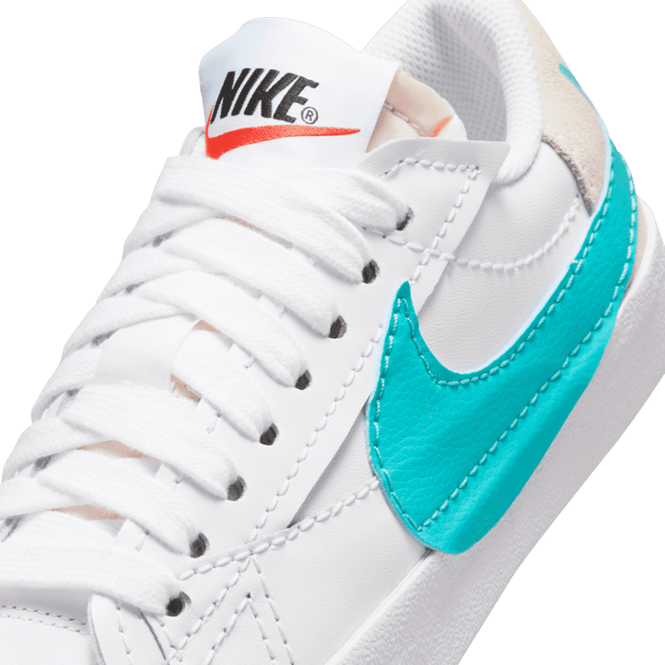 Nike Blazer Low '77 Jumbo Angle 4