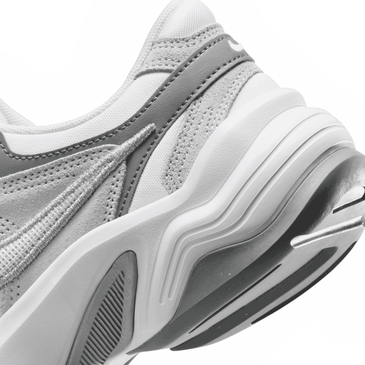 Nike AL8 Angle 6